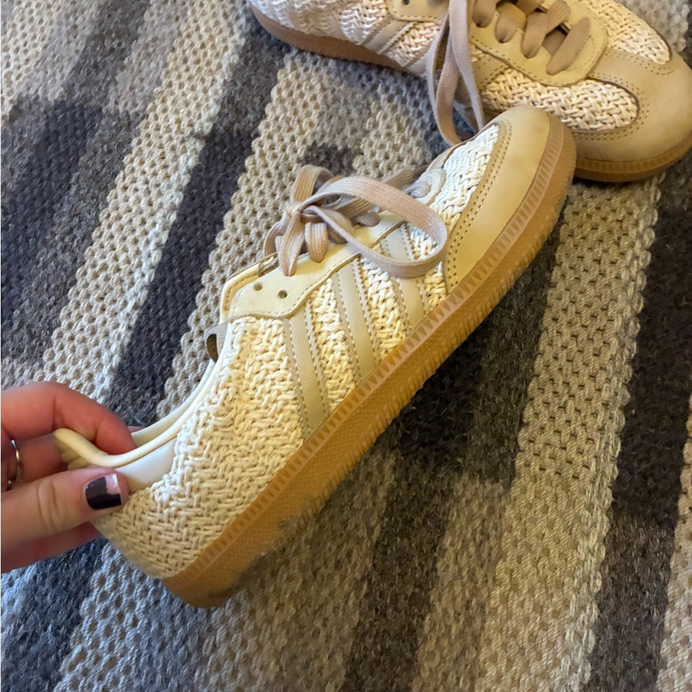 Adidas Women's SAMBA OG SHOES Sneakers Size US 7.5 Crochet Beige - Picture 4 of 11